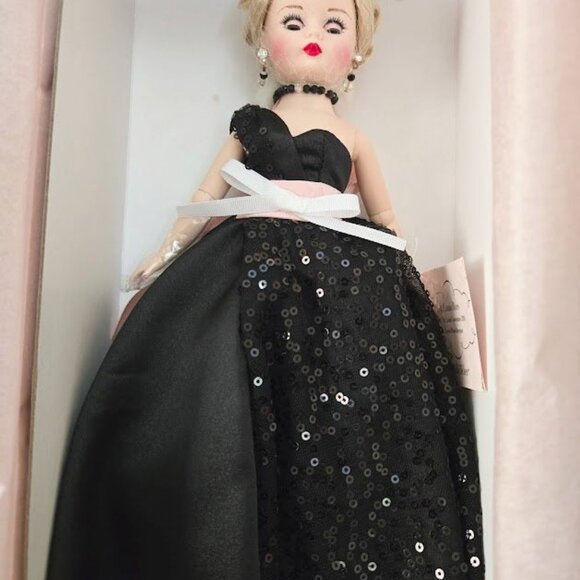 Madame Alexander “ST LOUIS BLUES” 2010 MADCC St Louis #60130 LE - Picture 6 of 12